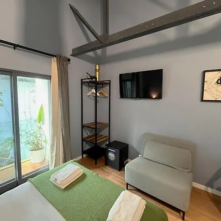 Destination Hostel