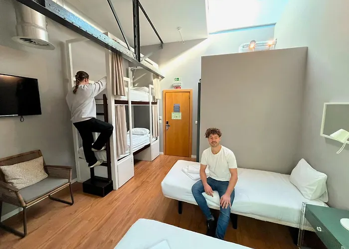 Destination * Lisboa