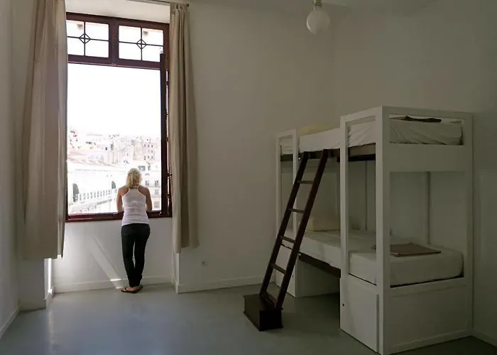 ホステル Destination *