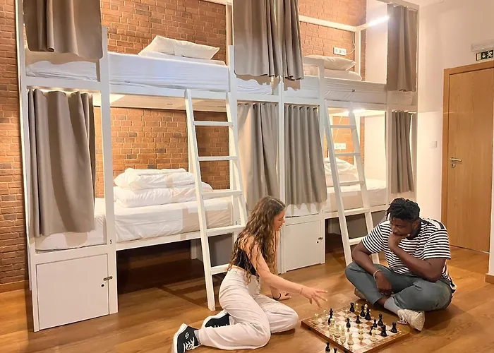 Auberge de jeunesse Destination *